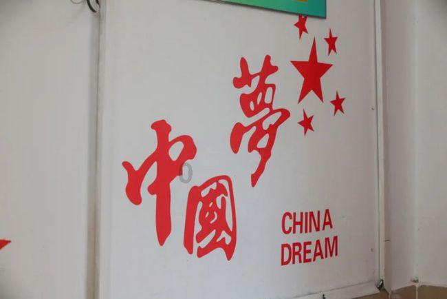 逃离整洁房屋